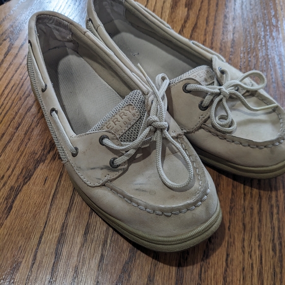 womens sperrys - Picture 2 of 3